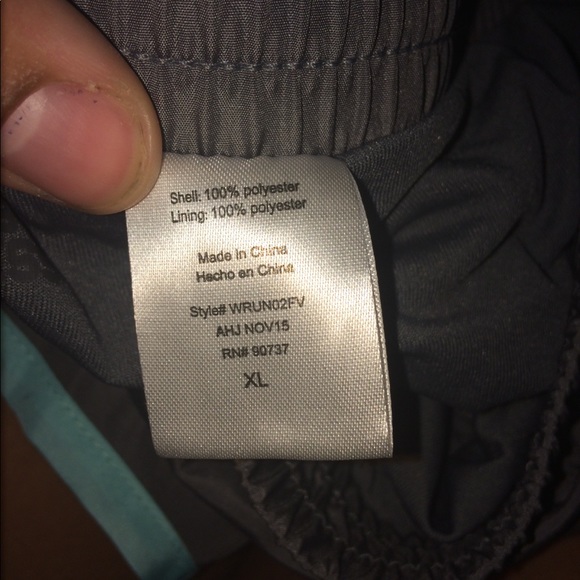 Athletic shorts - Picture 3 of 3